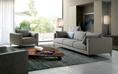 Sofá moderno modelo Tokio con asientos fijos y respaldo regulable en altura de la marca Afosxsofa