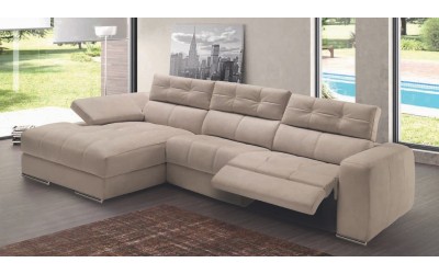 Sofá moderno con chasielongue modelo Elegant asientos relax eléctricos de la marca Divani Star