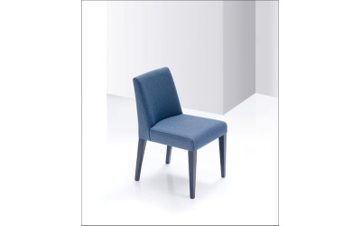 Silla de comedor moderna modelo Mini de Modesto Navarro en Valencia
